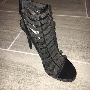 Steve Madden gladiator heels in black leather